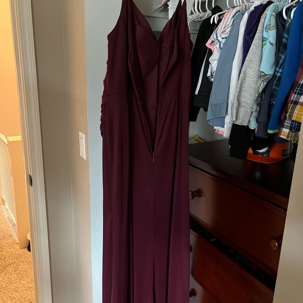 Elegant Burgundy Evening Gown